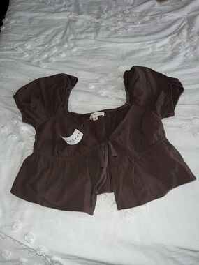 La Hearts Brown Puff-Sleeve Tie-Front Top